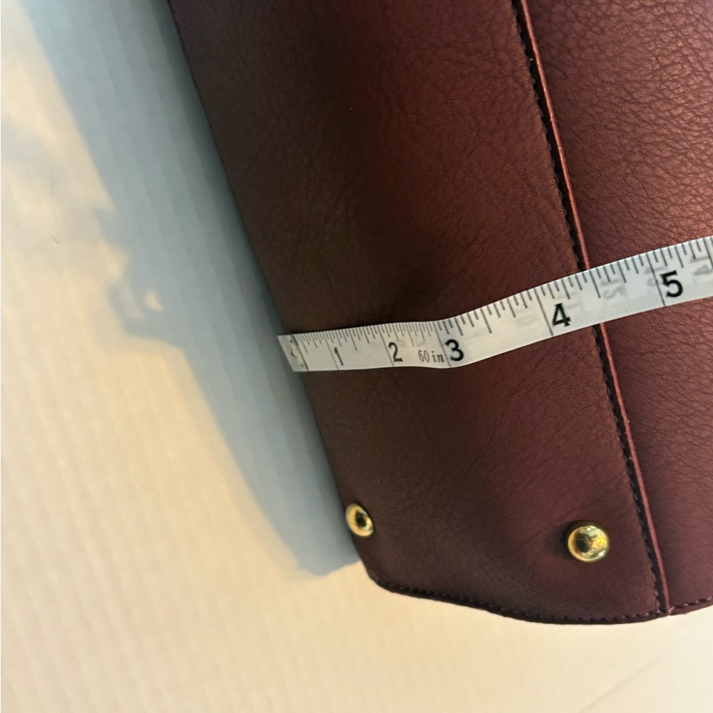 Closet Rituals Burgundy Faux Leather Vegan Satchel Tote Crossbody Bag NWT Strap - Picture 3 of 8
